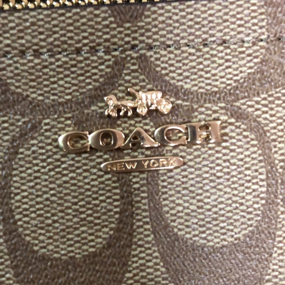 Coach bag - Picture 9 of 16